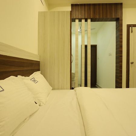 Hotel Sigma Suites Bangalore Eksteriør billede