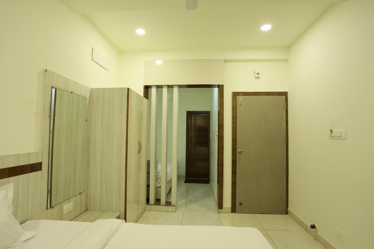 Hotel Sigma Suites Bangalore Eksteriør billede