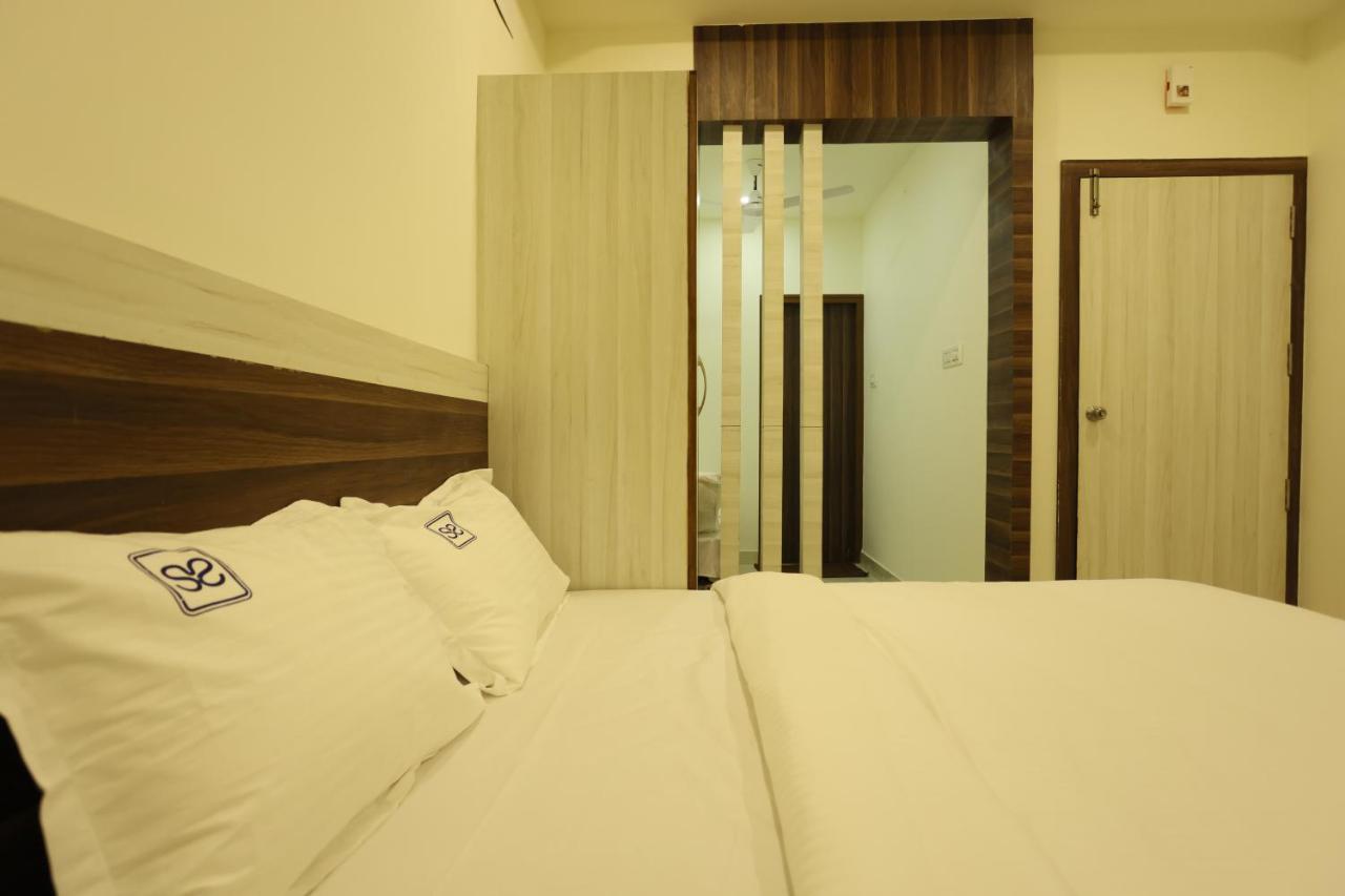 Hotel Sigma Suites Bangalore Eksteriør billede