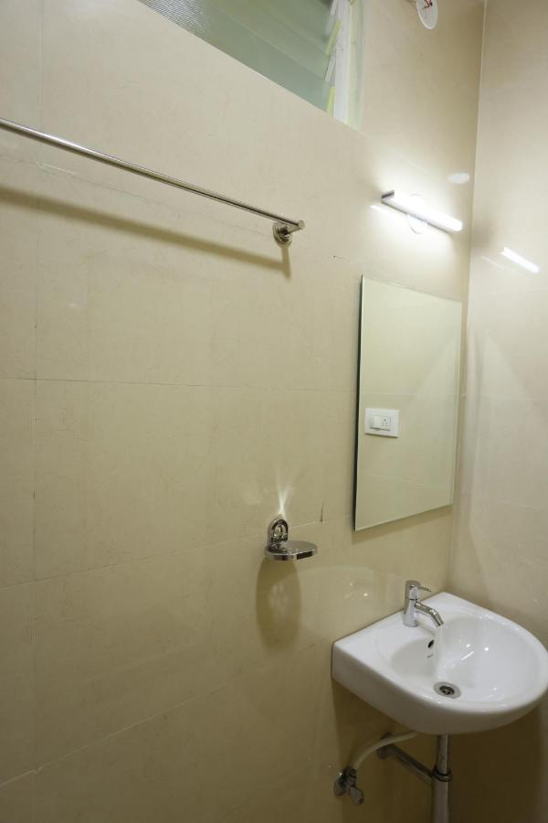 Hotel Sigma Suites Bangalore Eksteriør billede