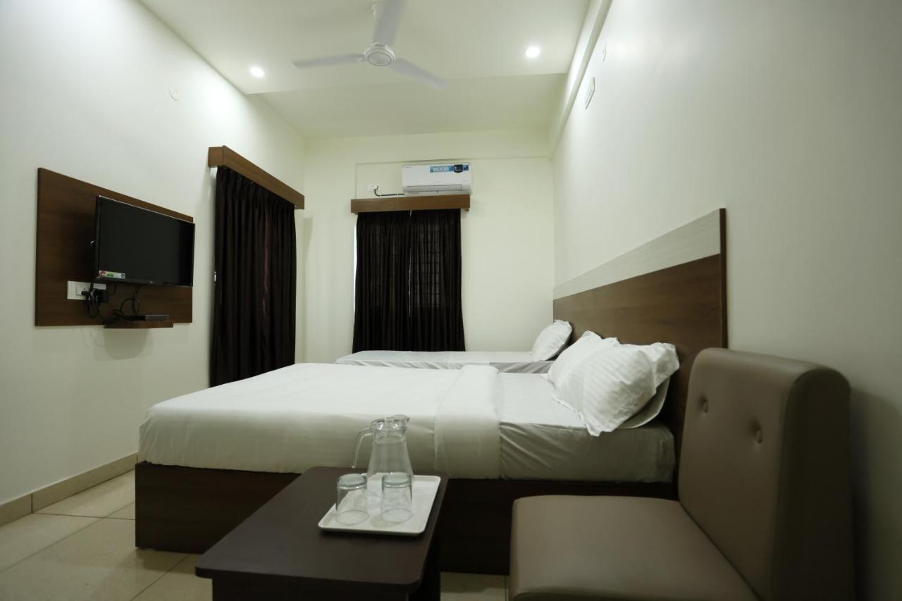 Hotel Sigma Suites Bangalore Eksteriør billede