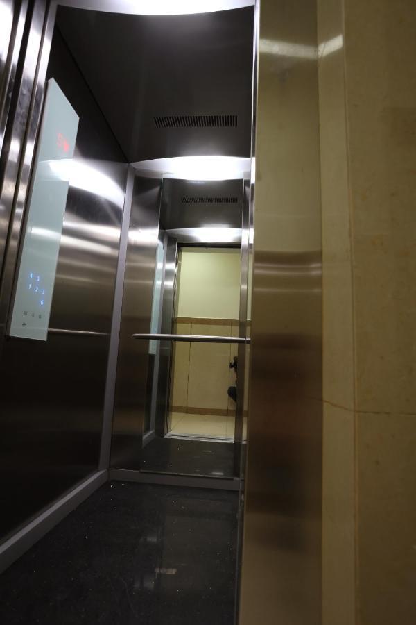 Hotel Sigma Suites Bangalore Eksteriør billede