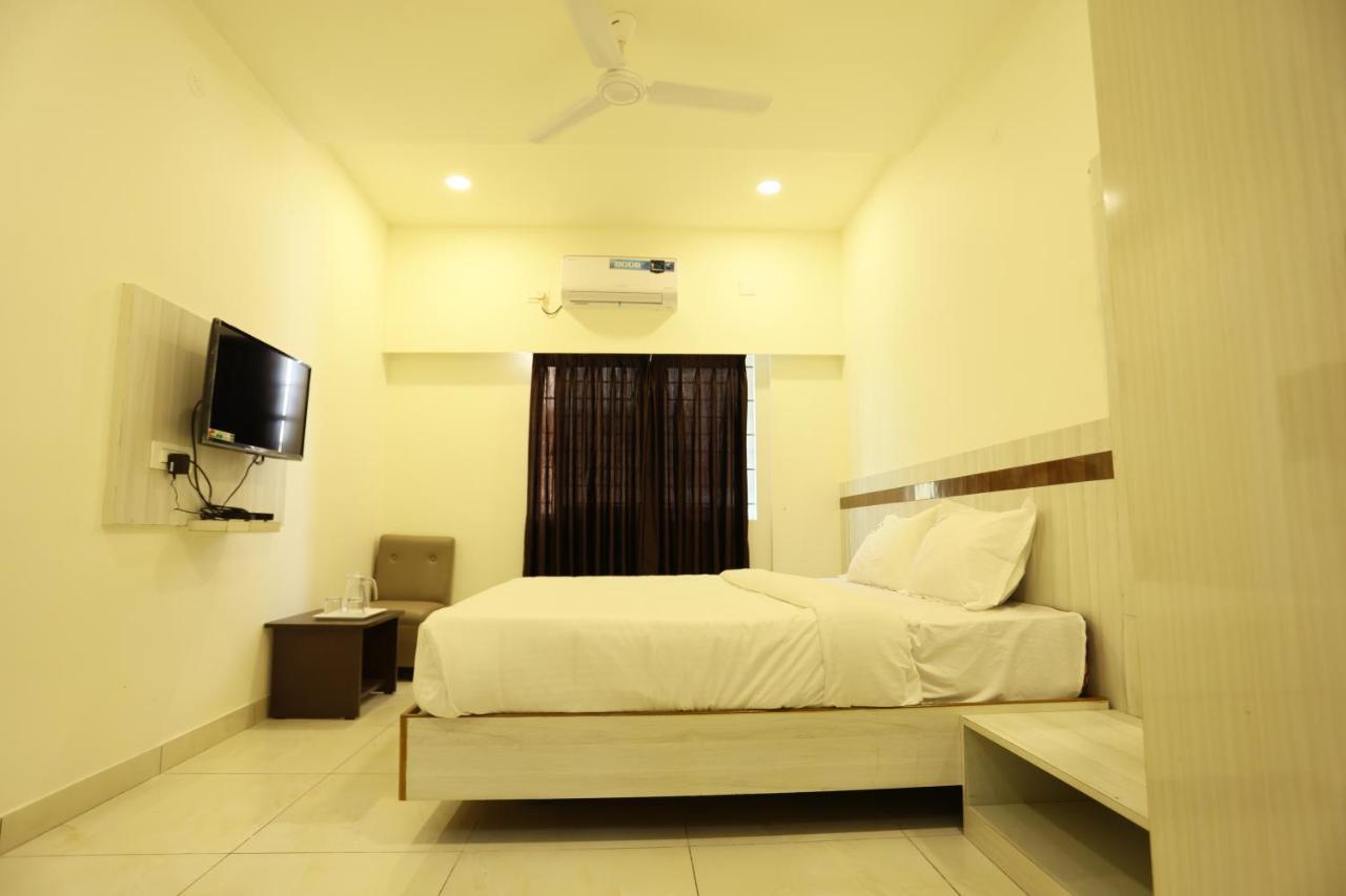 Hotel Sigma Suites Bangalore Eksteriør billede
