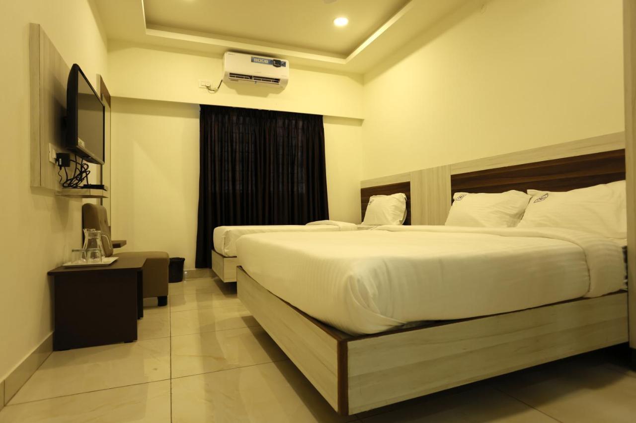 Hotel Sigma Suites Bangalore Eksteriør billede
