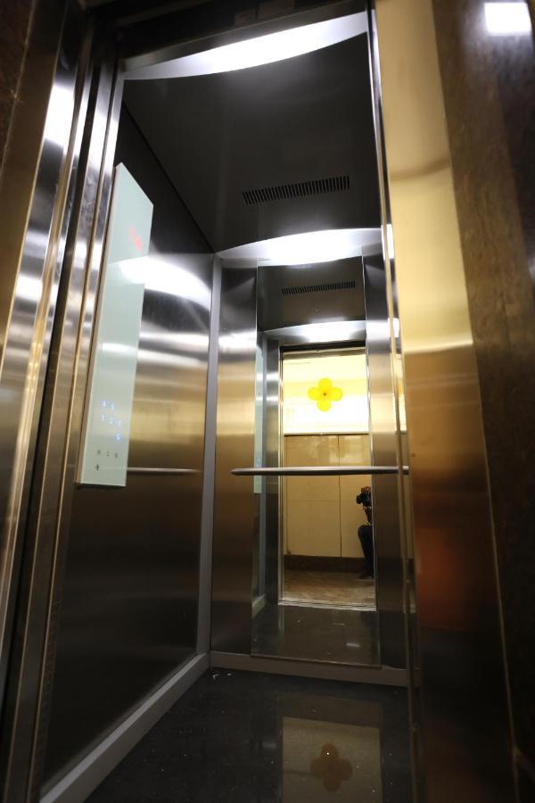 Hotel Sigma Suites Bangalore Eksteriør billede