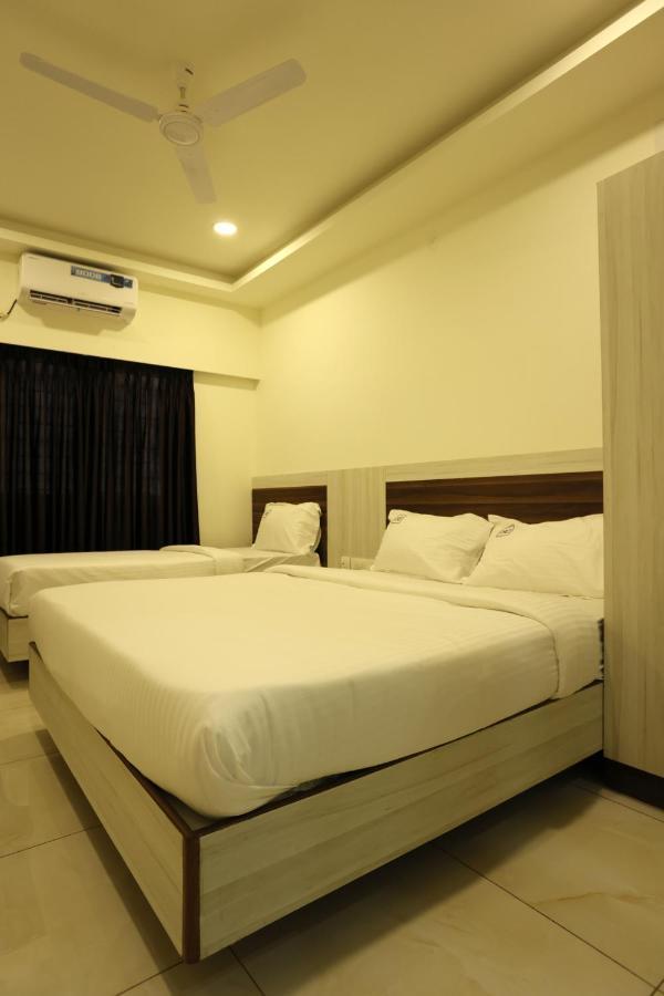 Hotel Sigma Suites Bangalore Eksteriør billede