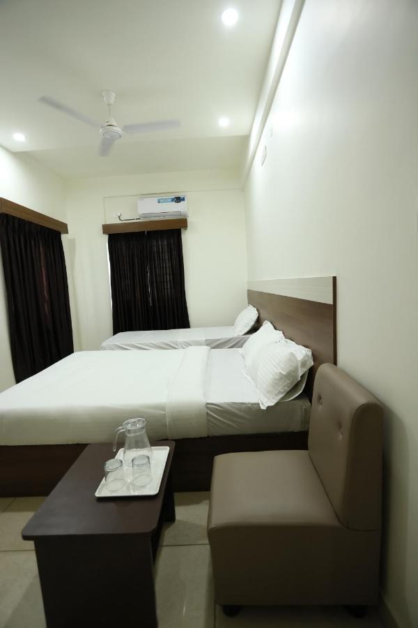 Hotel Sigma Suites Bangalore Eksteriør billede